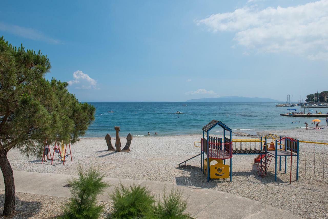 Oasis Of Peace And Relaxation Ii. Apartment Ičići Екстериор снимка