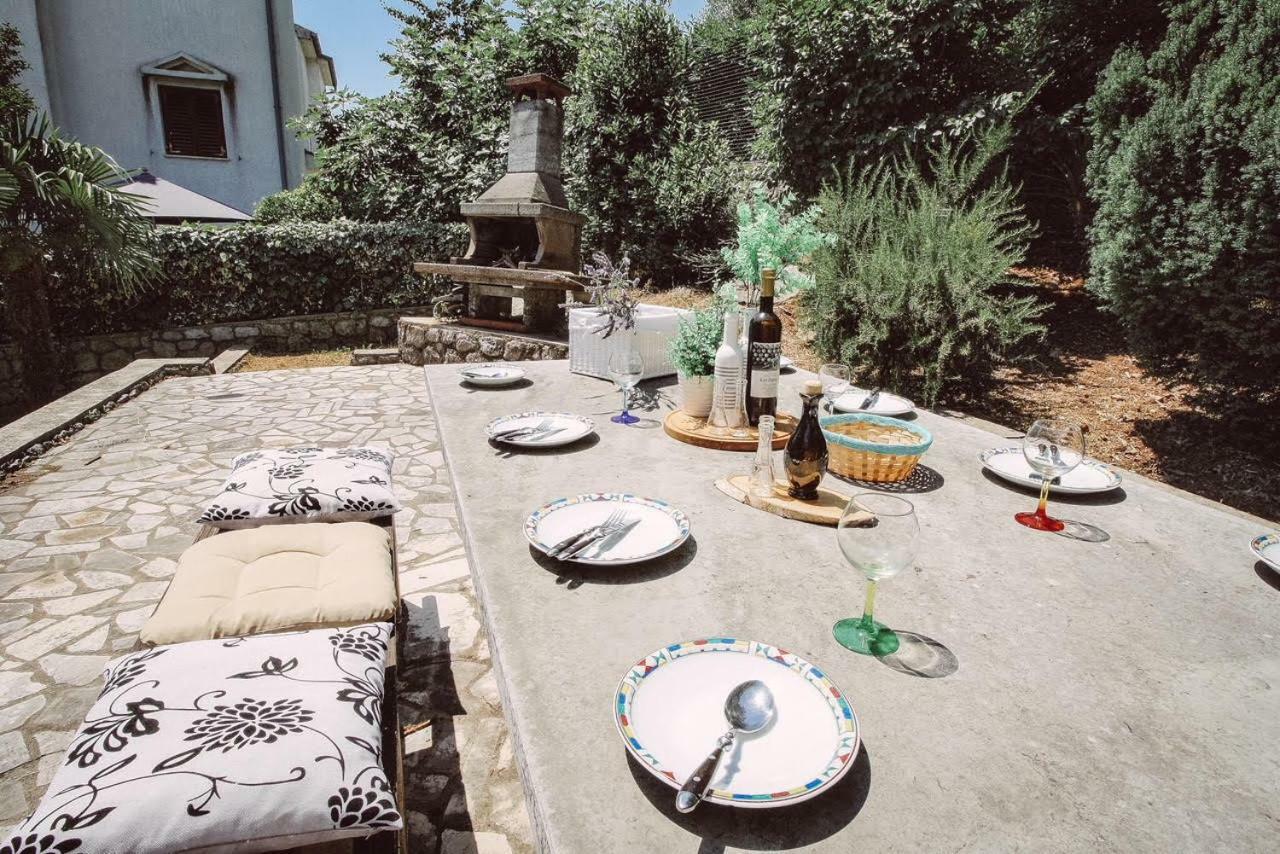 Oasis Of Peace And Relaxation Ii. Apartment Ičići Екстериор снимка